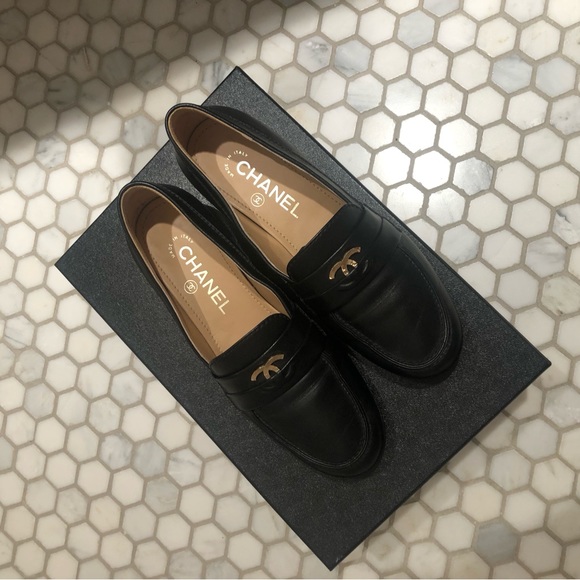 Chanel Size 36 Authentic Black Loafers Gently Used CC Mocassin Loafers - Picture 4 of 13